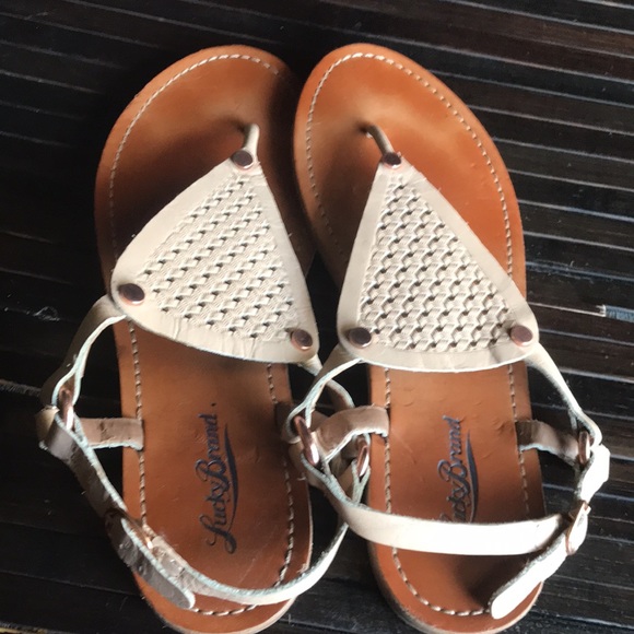 🚨B2G1 LUCKY BRAND Tan Like Leather Thong Toe Ankle Strap Sandals - Picture 3 of 7